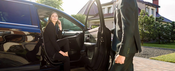 Luxury Black Car Service from Clarksville to BNA